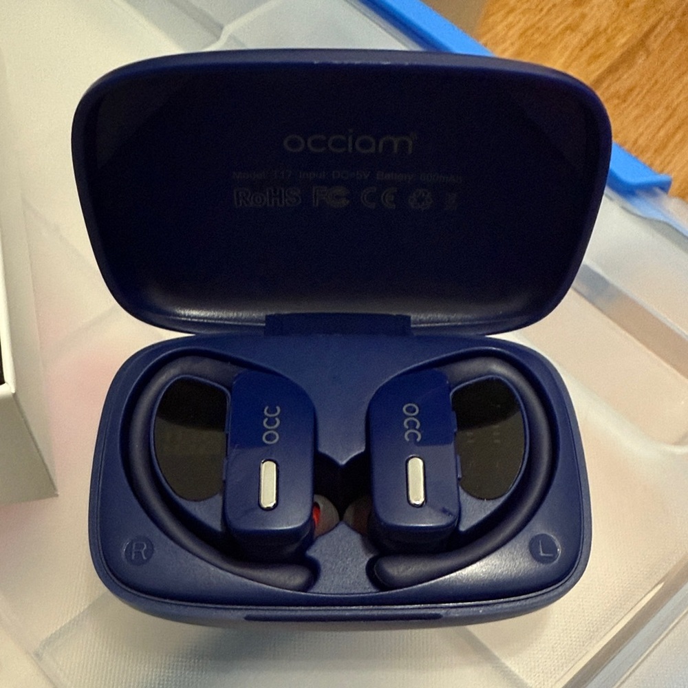 Occiam Wireless Earbuds in Blue